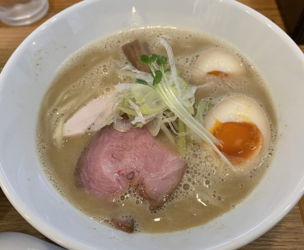 らぁ麺やな木の鶏白湯ラーメン